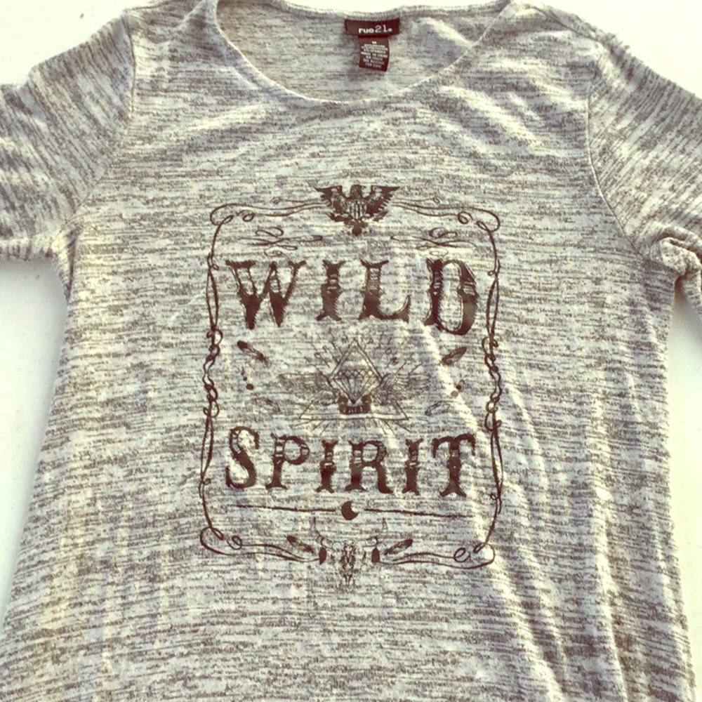 ‘WILD SPIRIT’ mid-length sleeve Top